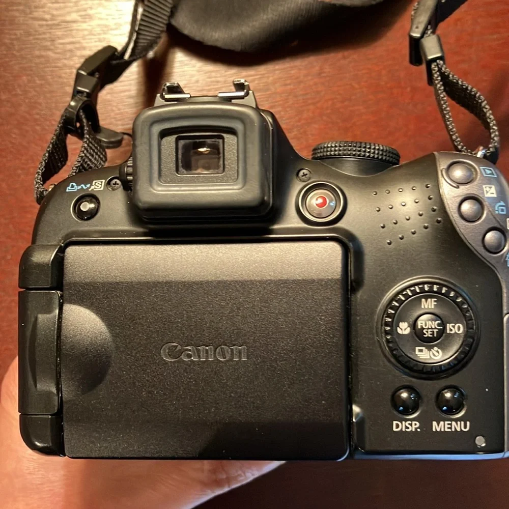 Canon PowerShot SX10 IS 10MP 20xzoom
